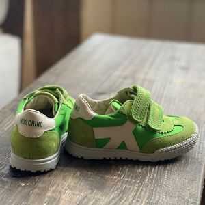 Moschino kids shoes
